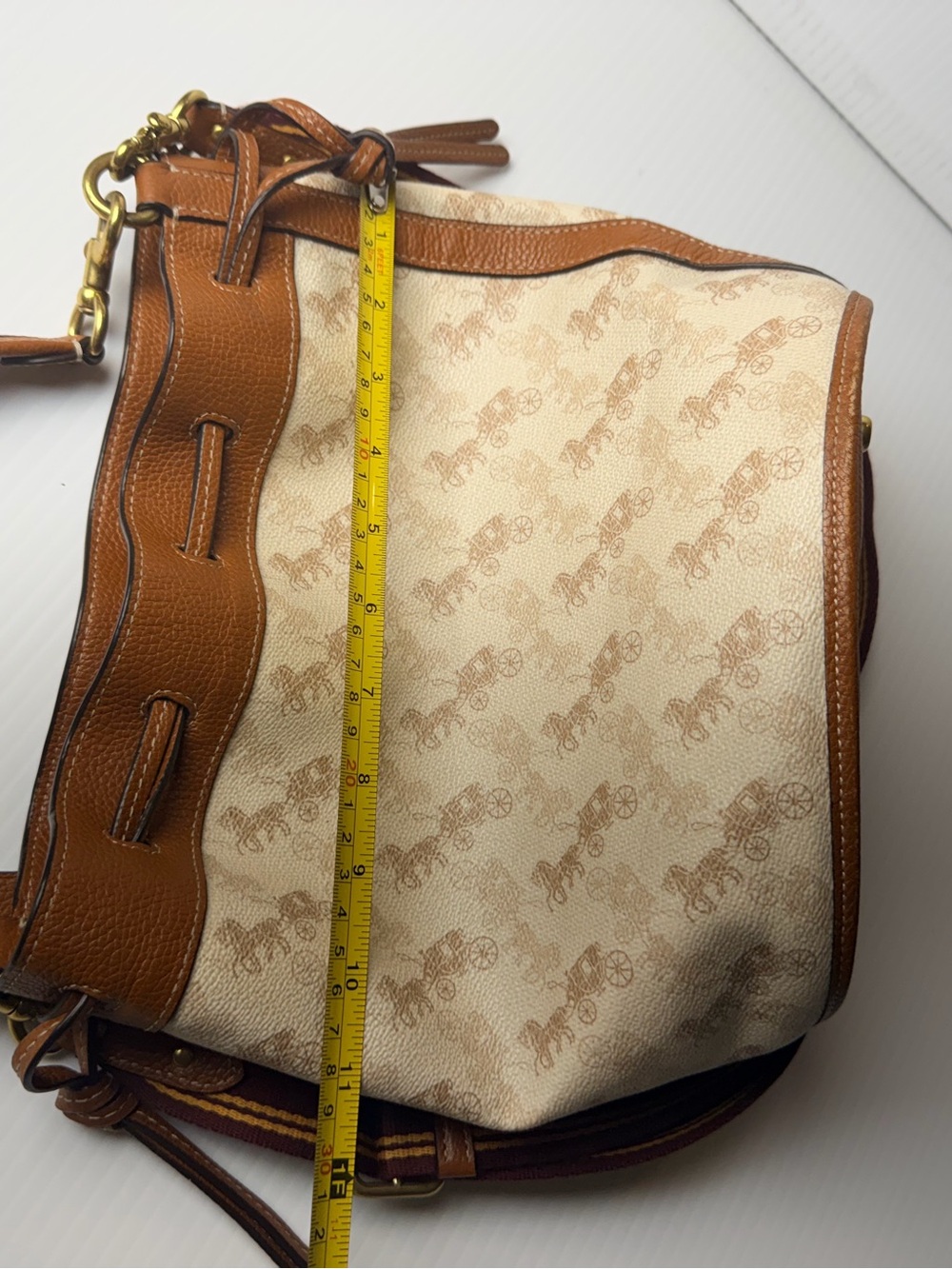 Coach horse and carriage print 2 way bag,ivory and brown - Picture 15 of 16